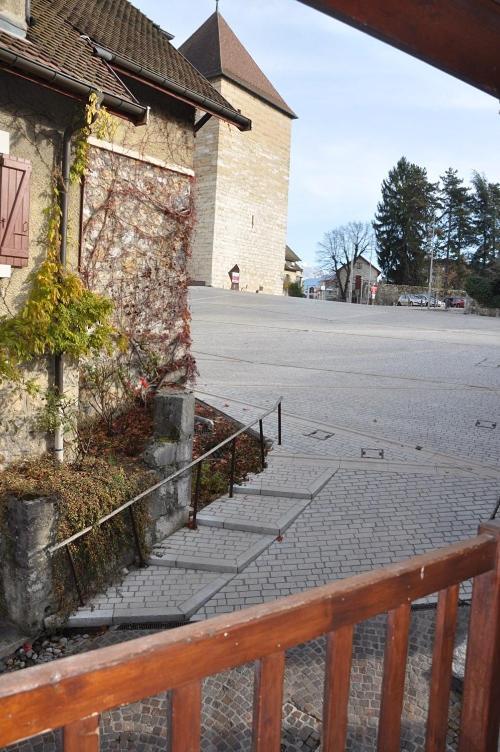 Appartement Dans La Vieille Ville, En Face Du Chateau Annecy Esterno foto